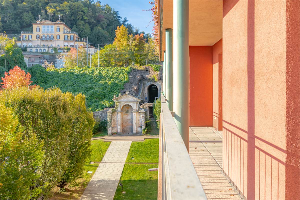 COMO BORGOVICO quattrolocali in affitto