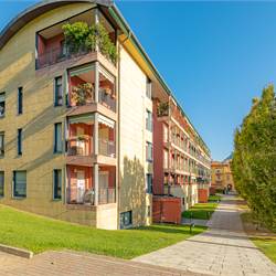 COMO BORGOVICO quattrolocali in affitto