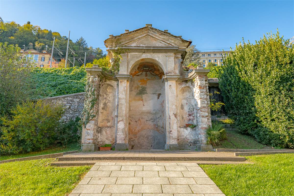 COMO BORGOVICO quattrolocali in affitto