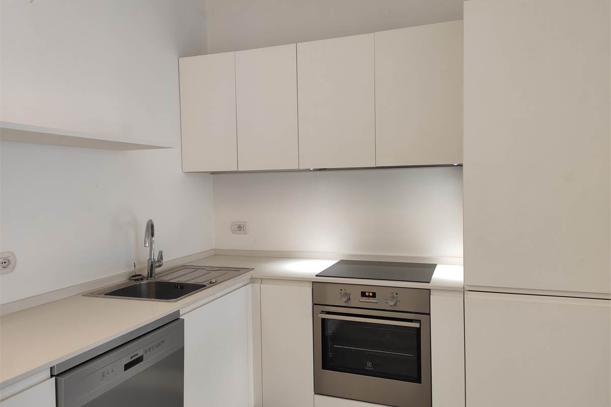 CERNOBBIO bilocale in affitto con giardino