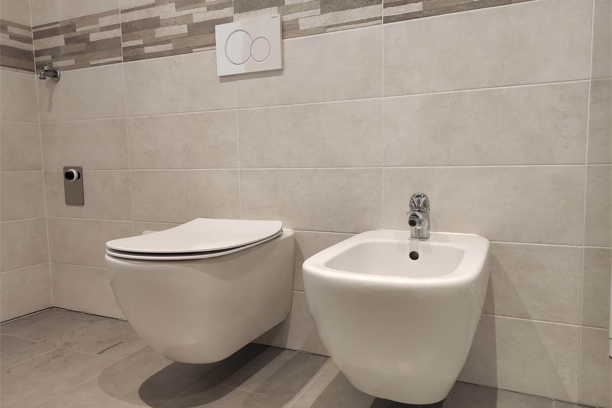 CERNOBBIO bilocale in affitto con giardino