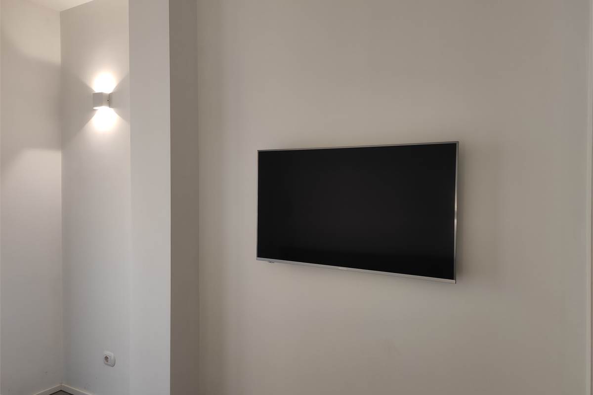 CERNOBBIO bilocale in affitto con giardino