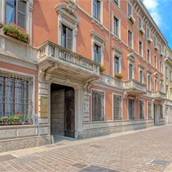 COMO CENTRO STORICO bilocale in affitto