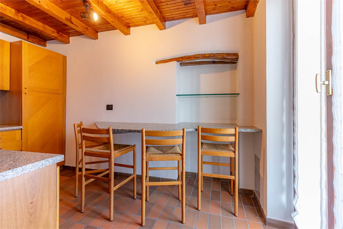 MOLTRASIO bilocale vista lago con terrazzo e box