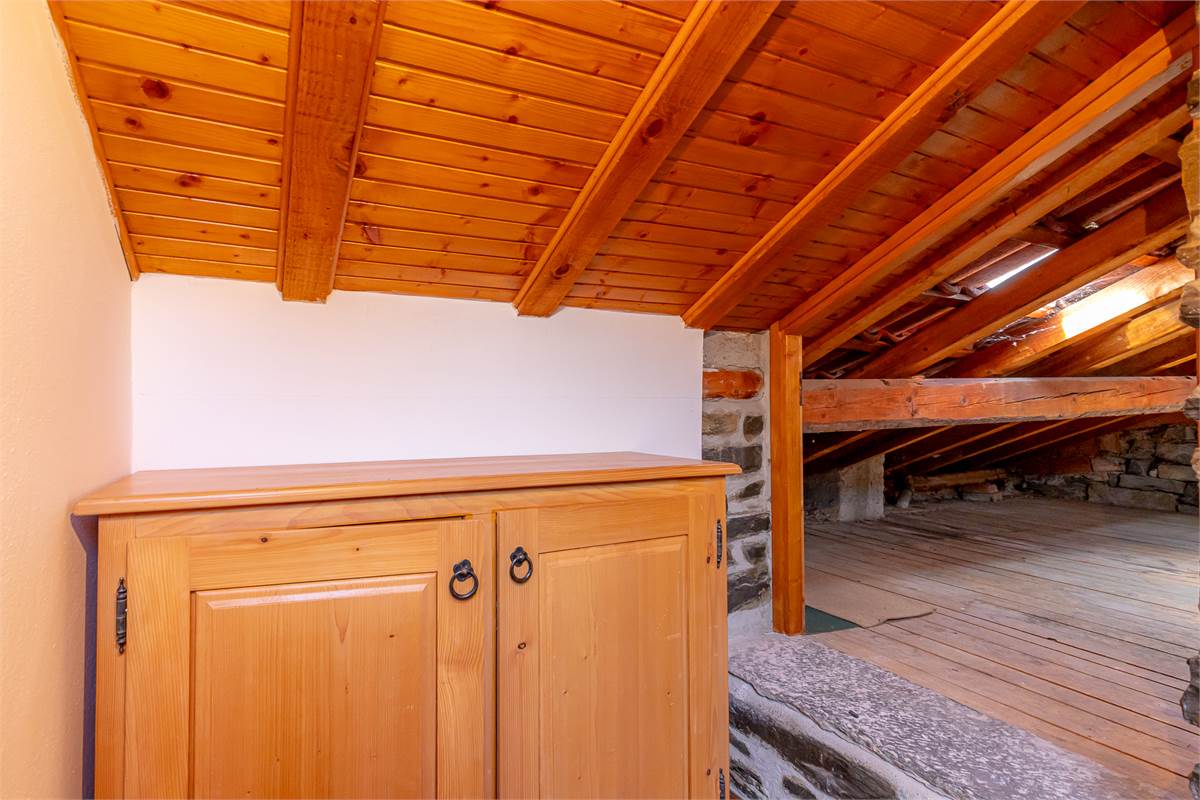 MOLTRASIO bilocale vista lago con terrazzo e box