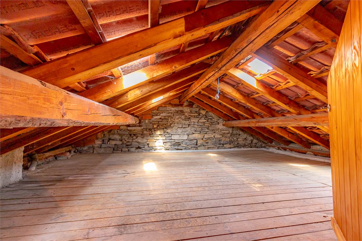 MOLTRASIO bilocale vista lago con terrazzo e box