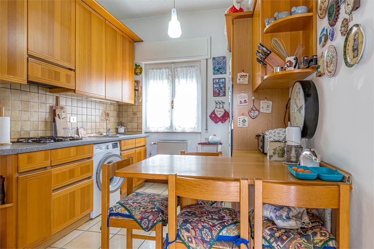 COMO casa indipendente in vendita