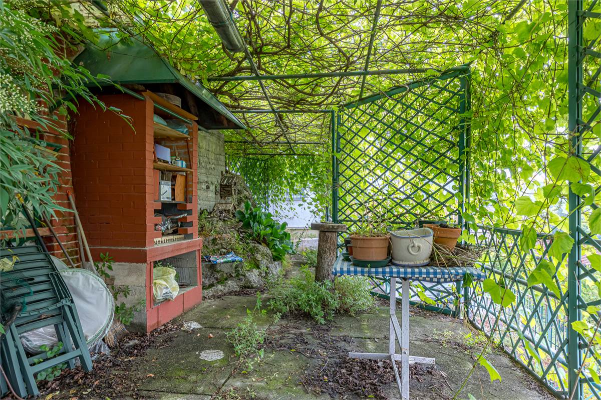 COMO casa indipendente in vendita