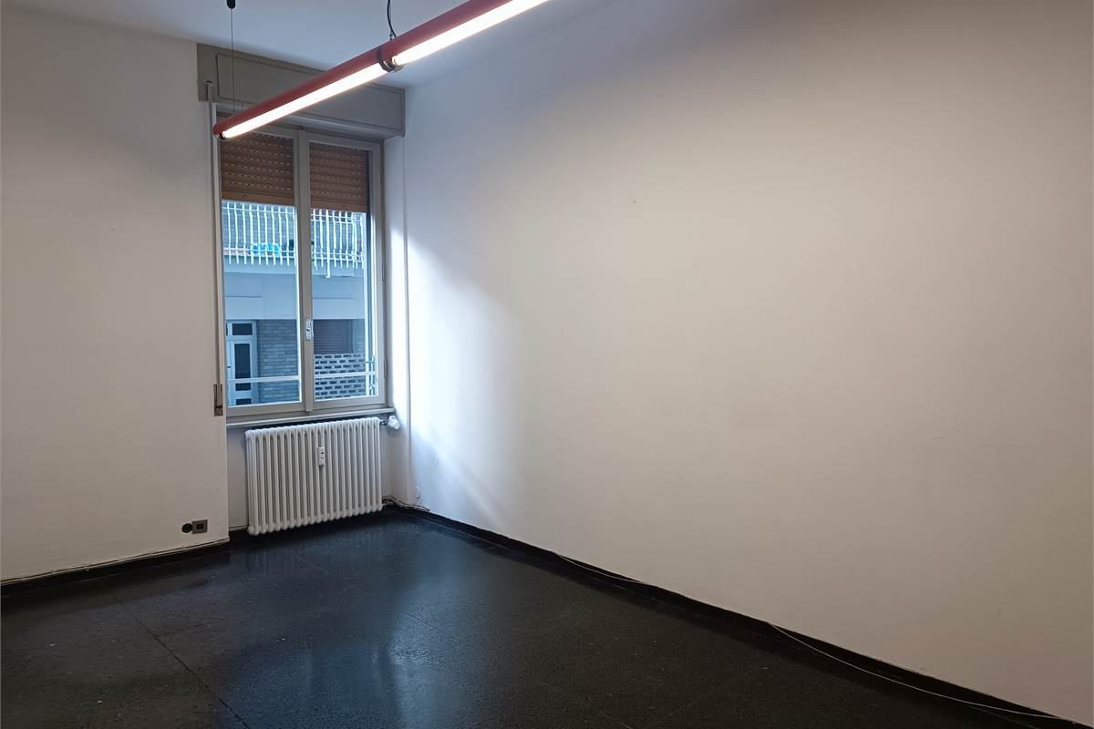 COMO BORGHI ufficio in vendita
