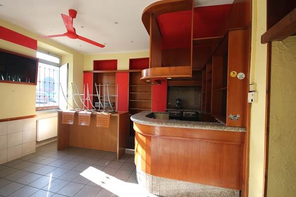 Olgiate Comasco locale commerciale