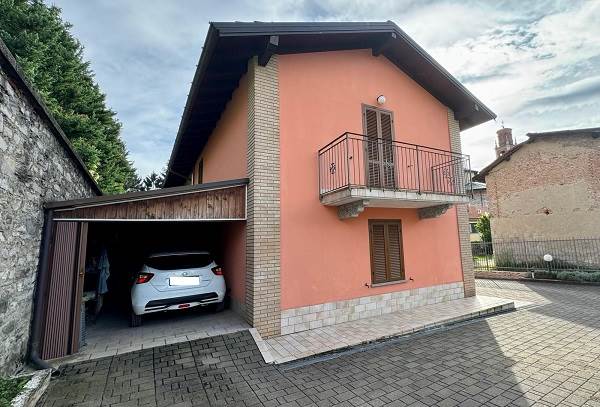 Casa singola in centro paese ad Olgiate Comasco