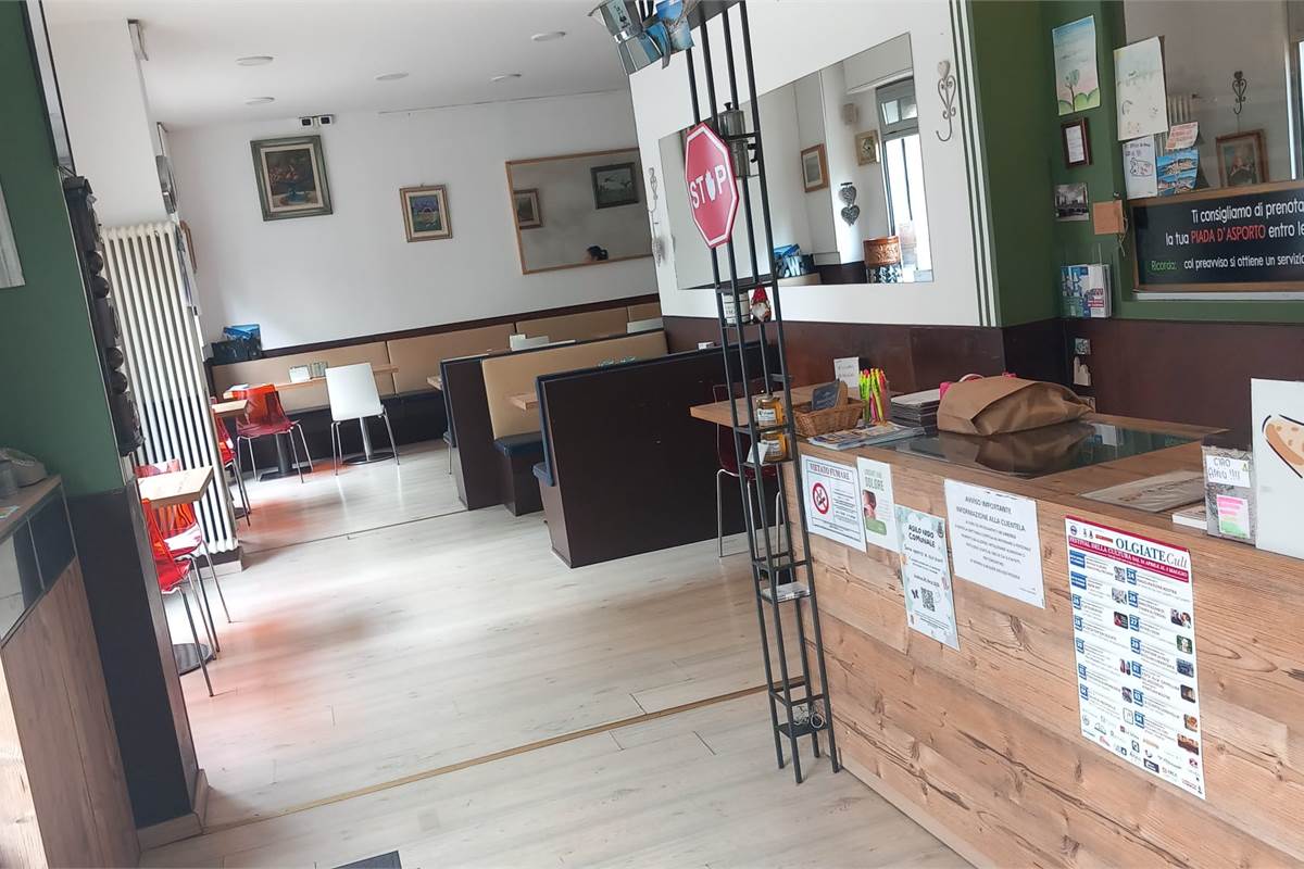 Cessione di attività di p iadineria Olgiate C.