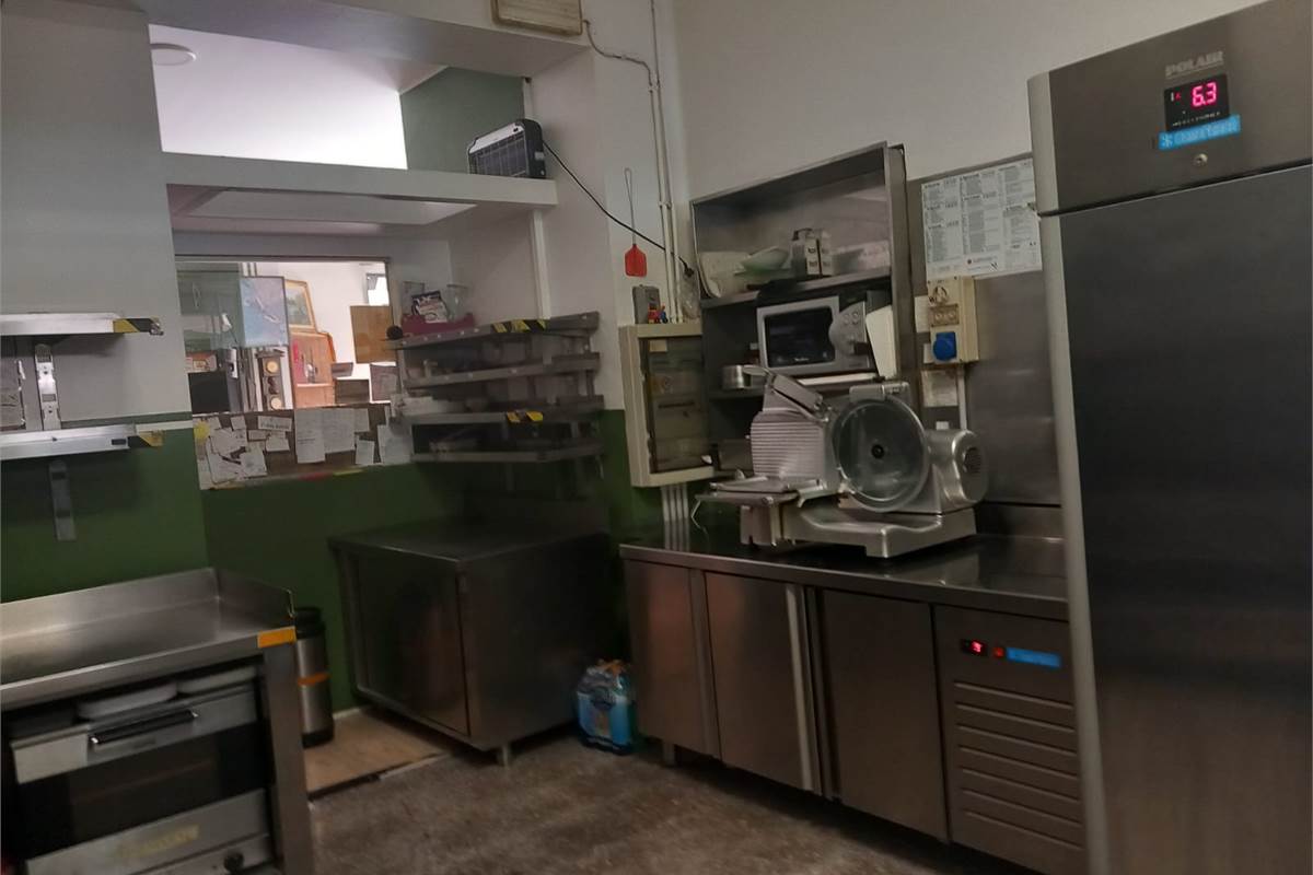 Cessione di attività di p iadineria Olgiate C.