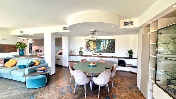 Splendida villa a Diano Marina