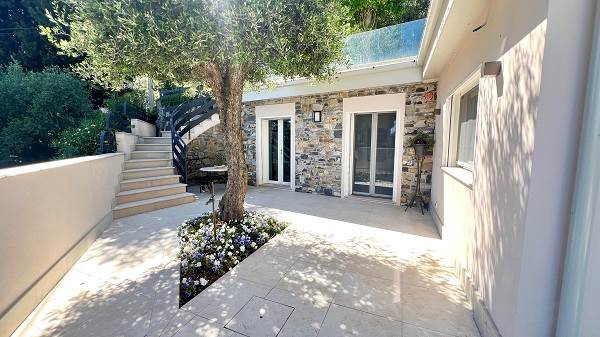 Splendida villa a Diano Marina