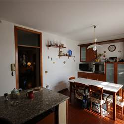 Ampio trilocale a Parè