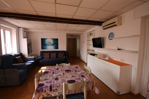 Trilocale con autorimessa doppia Olgiate Comasco