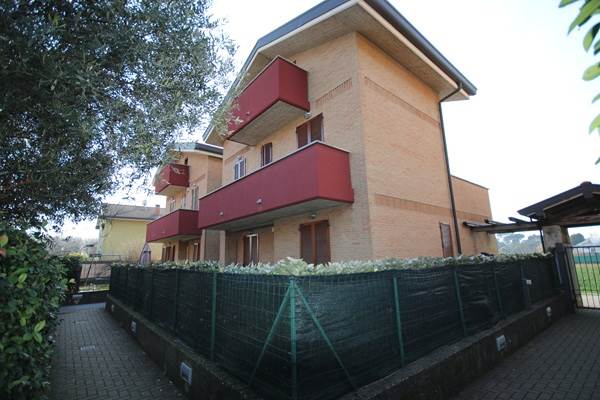 Appartamento duplex in Vendita a Lomazzo (CO)  
