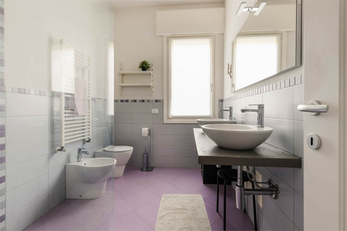 VILLA CON PISCINA - LURAGO D'ERBA