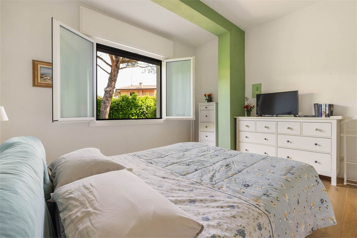 VILLA CON PISCINA - LURAGO D'ERBA