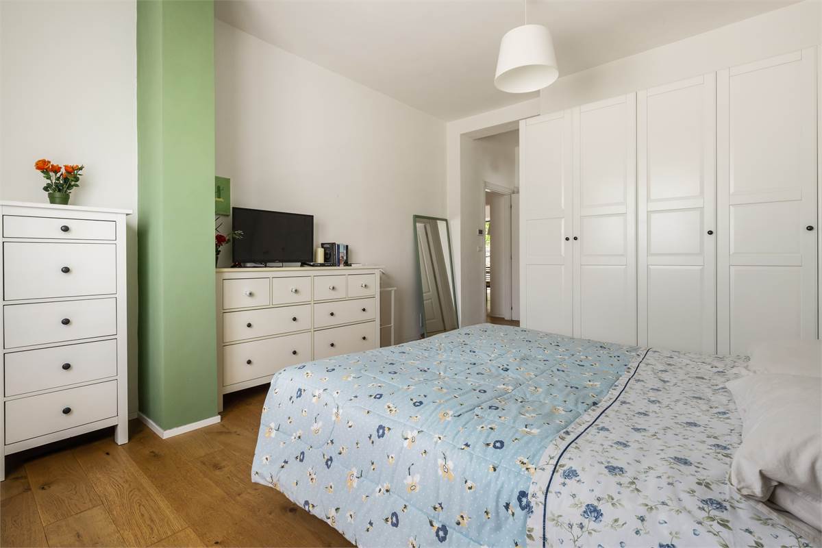 VILLA CON PISCINA - LURAGO D'ERBA