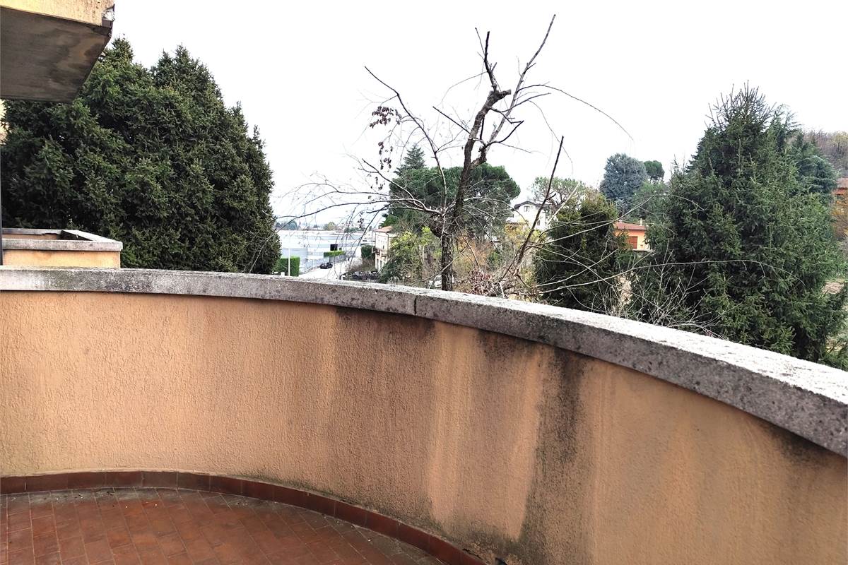 TRILOCALE DA RISTRUTTURARE