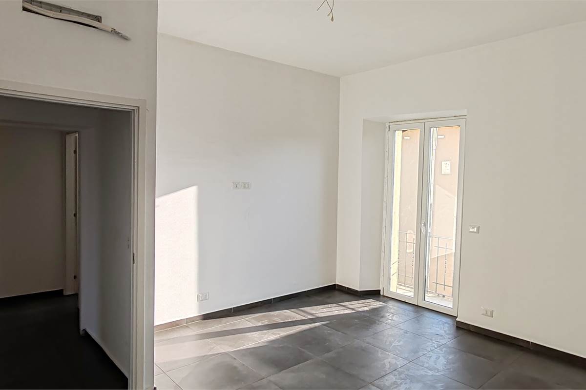 BILOCALE RISTRUTTURATO NEL CUORE DI INVERIGO