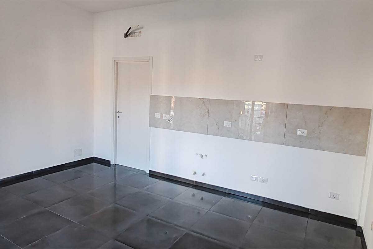 BILOCALE RISTRUTTURATO NEL CUORE DI INVERIGO