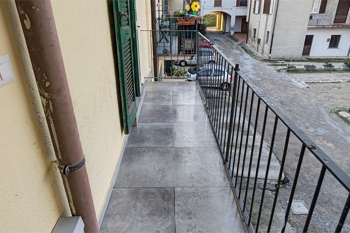 BILOCALE RISTRUTTURATO NEL CUORE DI INVERIGO