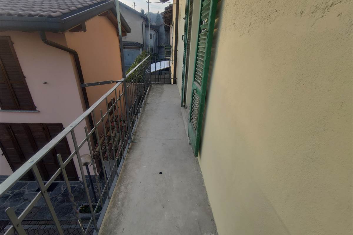 BILOCALE RISTRUTTURATO NEL CUORE DI INVERIGO