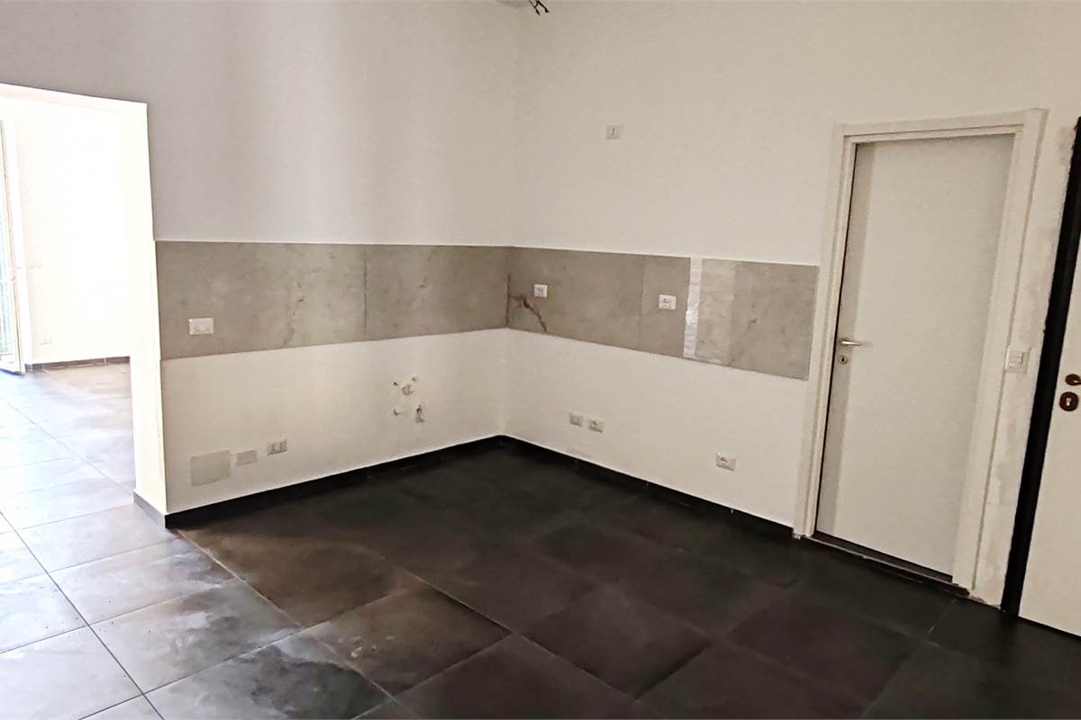 BILOCALE RISTRUTTURATO NEL CUORE DI INVERIGO