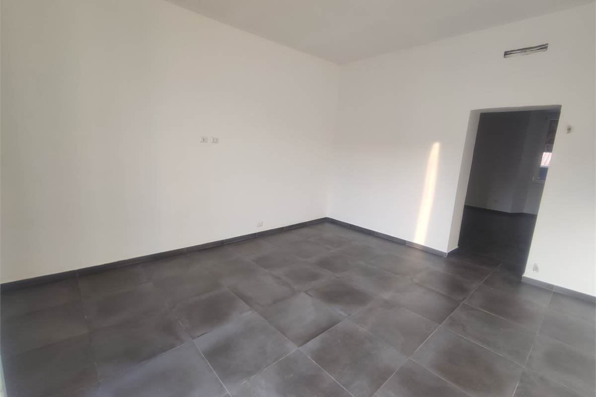 BILOCALE RISTRUTTURATO NEL CUORE DI INVERIGO