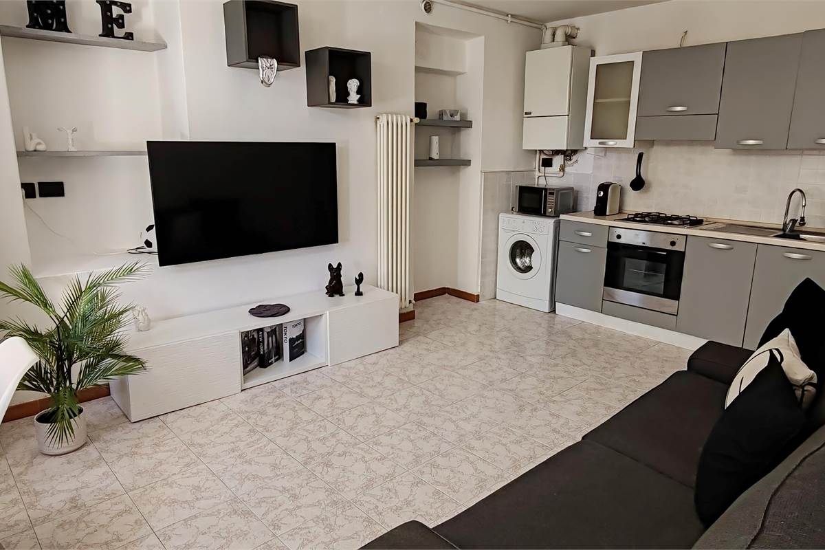 BILOCALE SENZA SPESE CONDOMINIALI