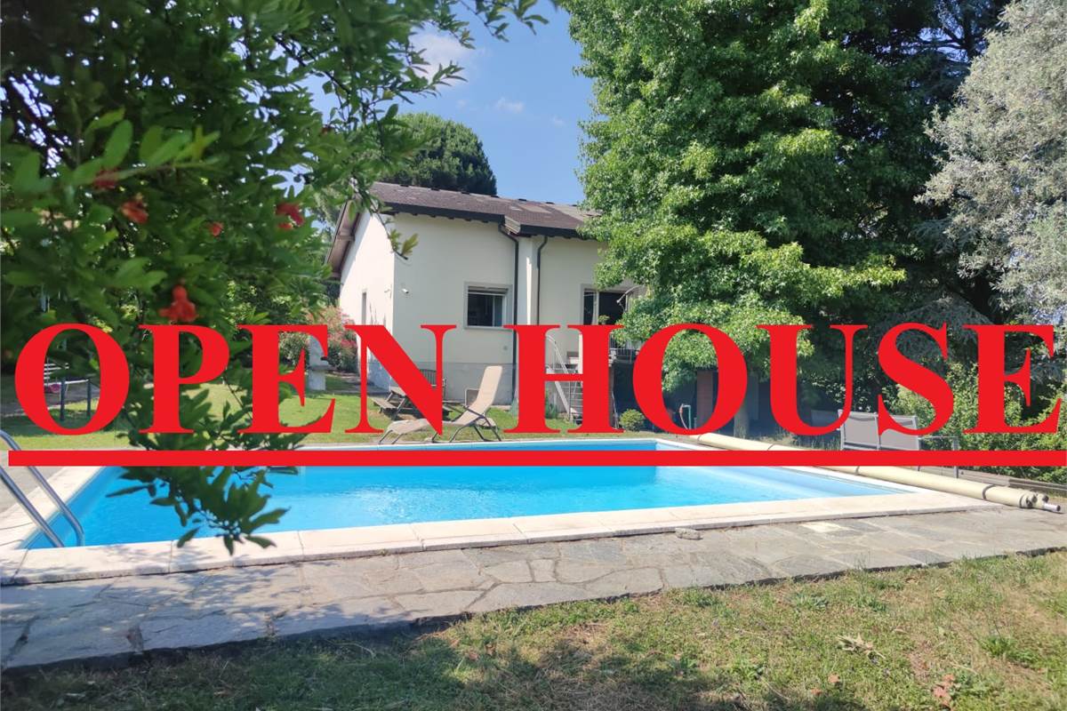 VILLA CON PISCINA - LURAGO D'ERBA