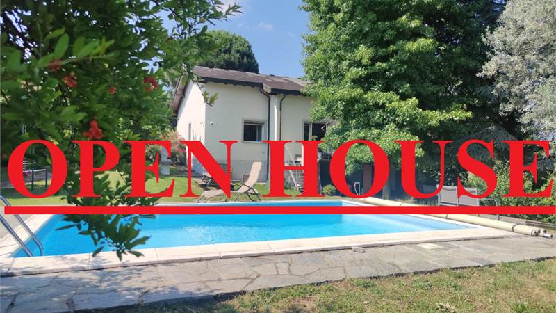 VILLA CON PISCINA - LURAGO D'ERBA