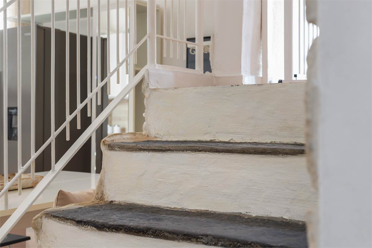 PORZIONE DI CASA CON GIARDINO