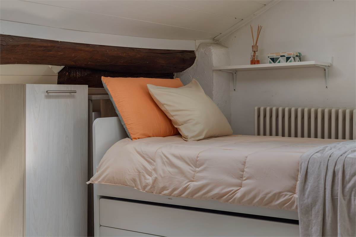 PORZIONE DI CASA CON GIARDINO