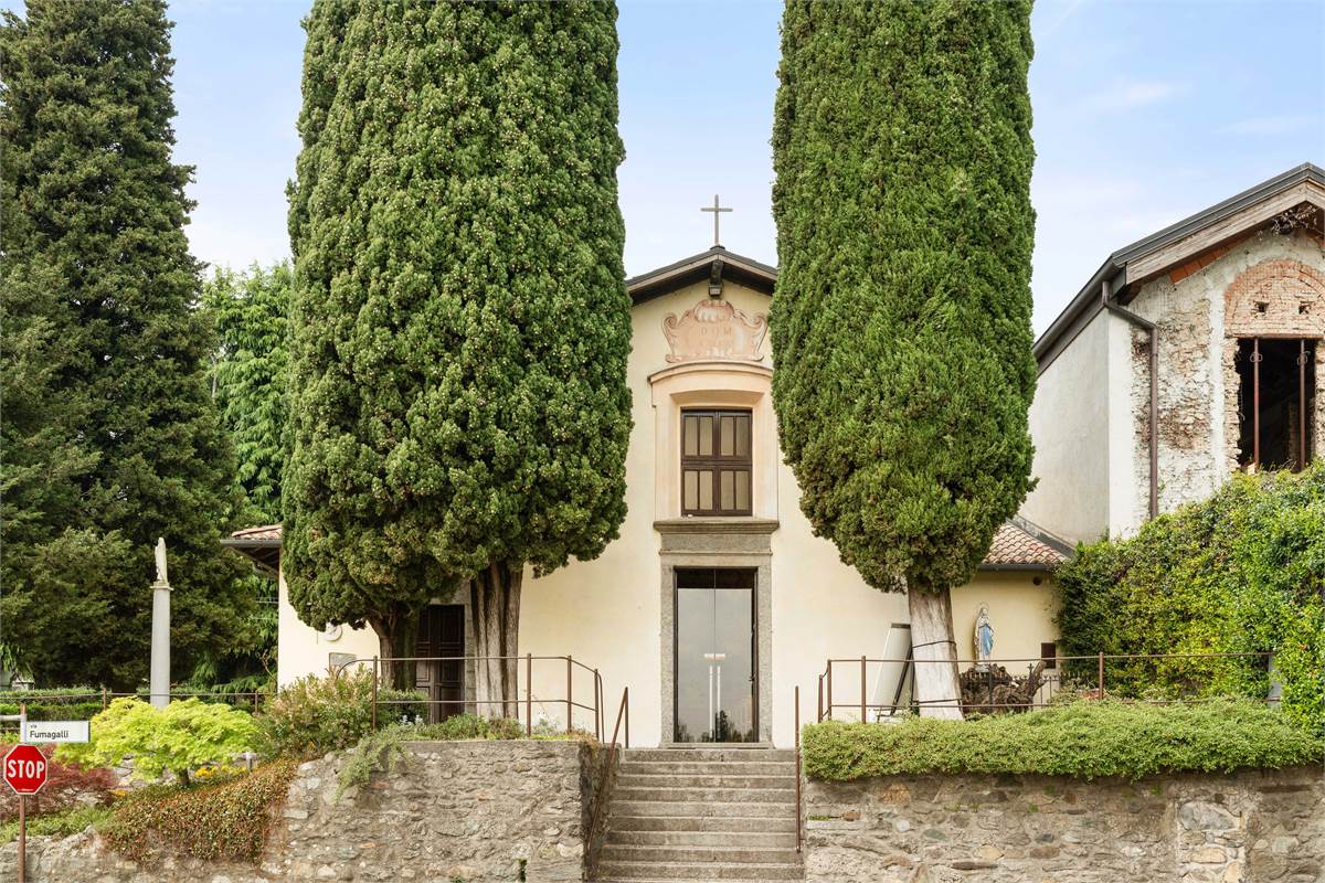 PORZIONE DI CASA CON GIARDINO