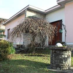 Villa singola con giardino