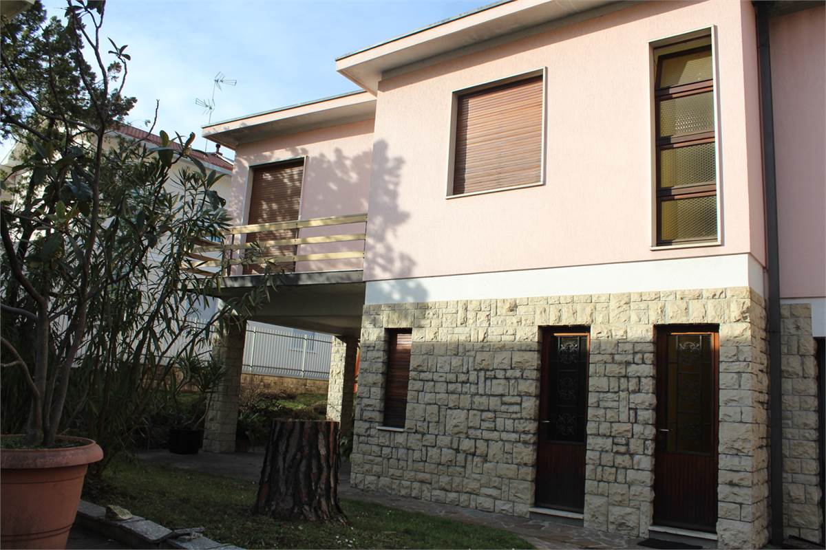 esterno2