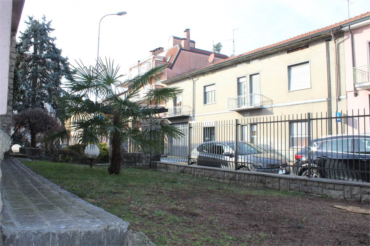 esterno18