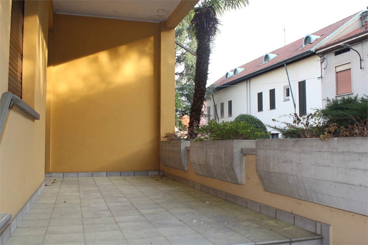 esterno 9