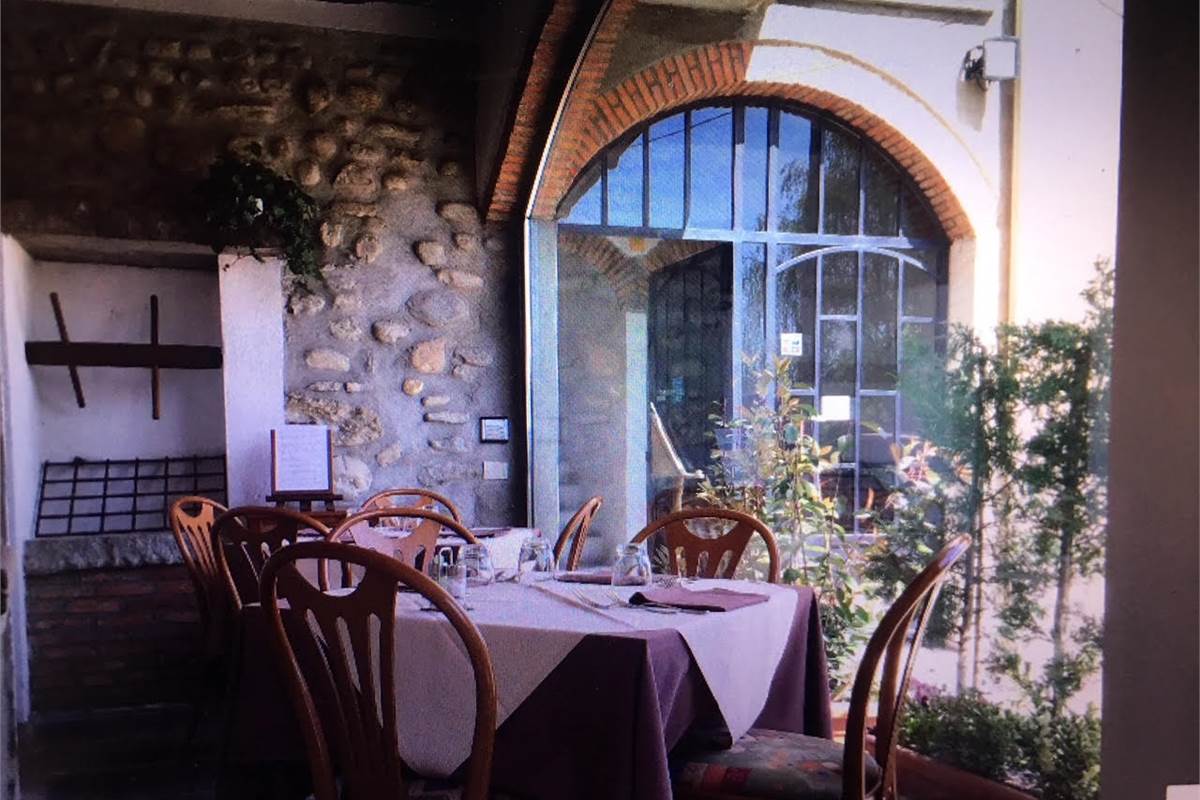 FINO MORNASCO affitto RISTORANTE con Enoteca