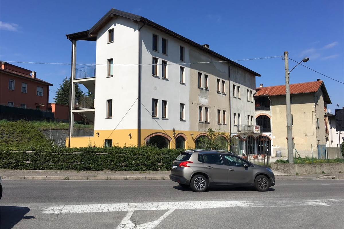 FINO MORNASCO affitto RISTORANTE con Enoteca