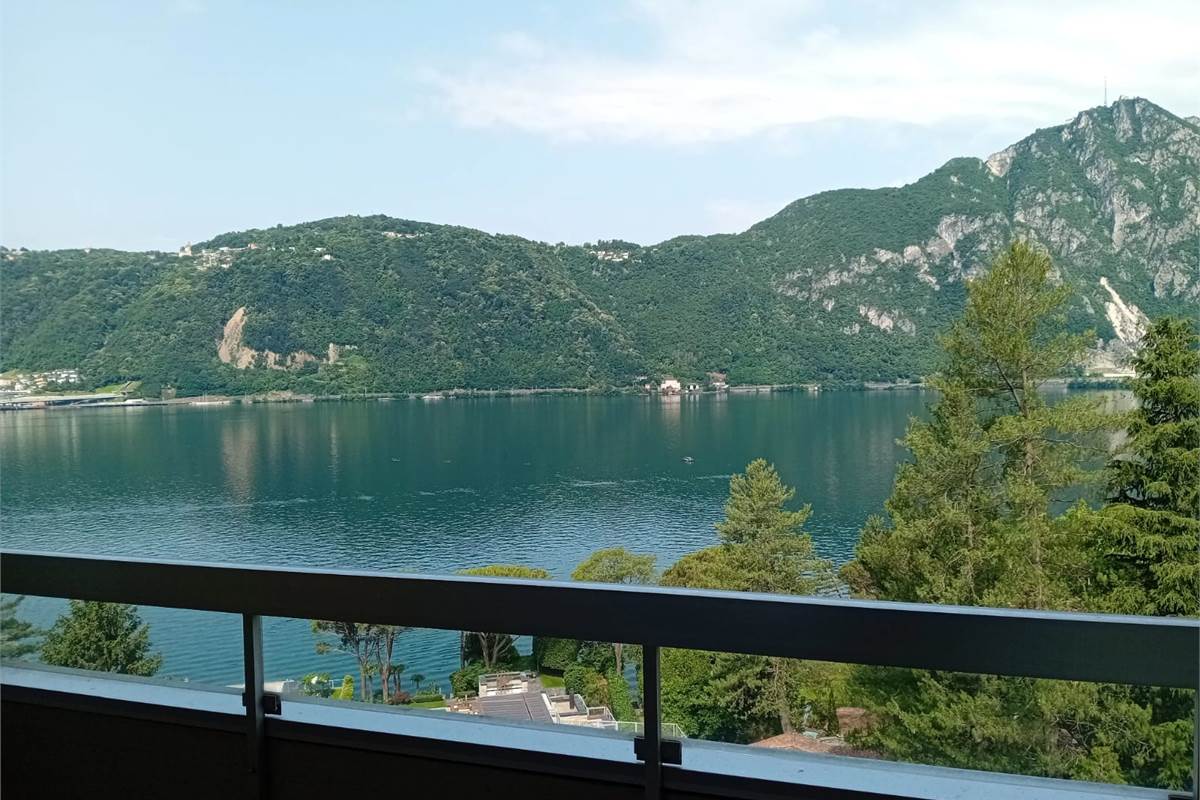 BISSONE vendiamo BILOCALE vista lago