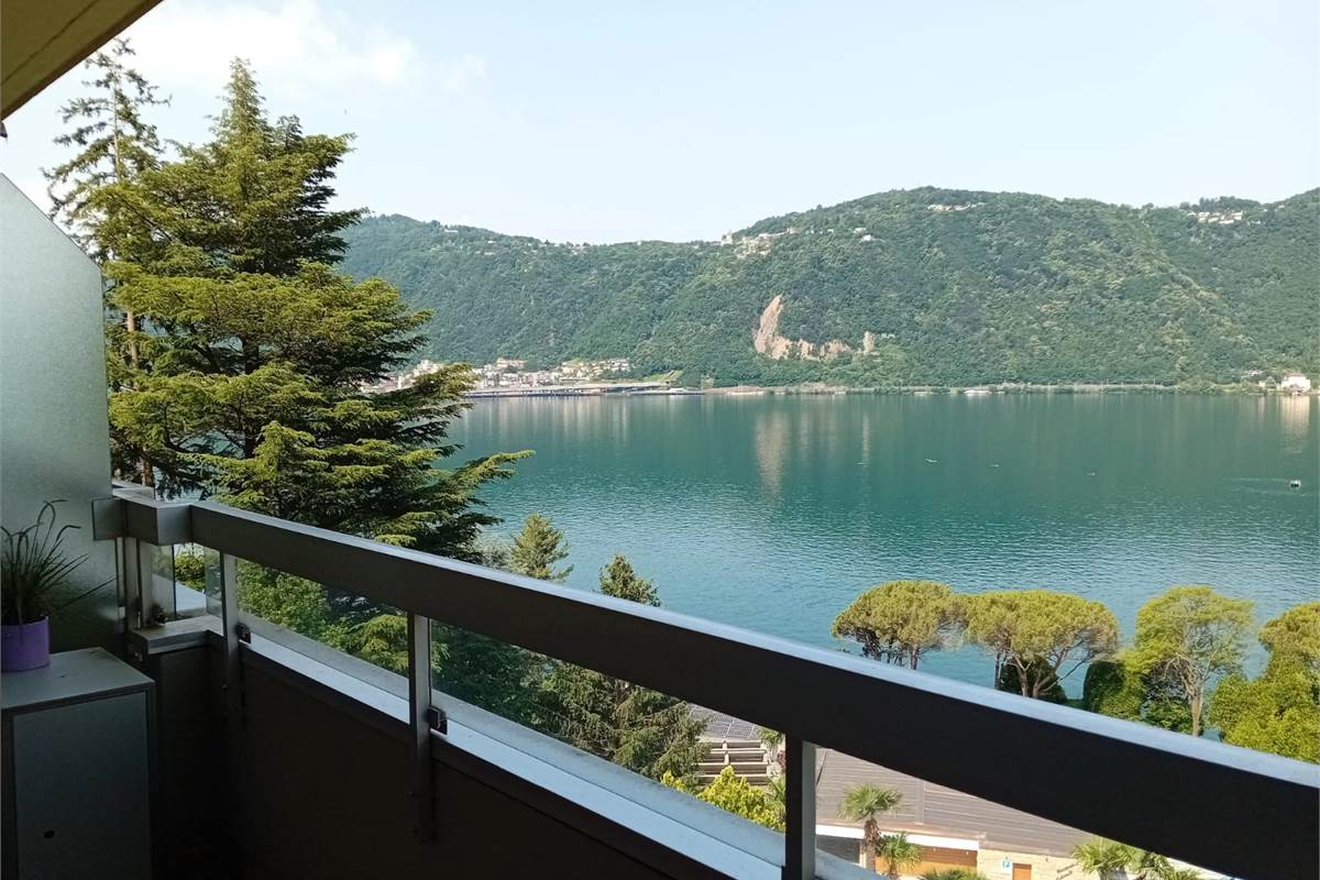 BISSONE vendiamo BILOCALE vista lago