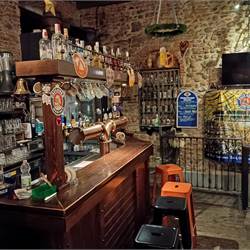 CANTU' vendesi muri PUB/BIRRERIA