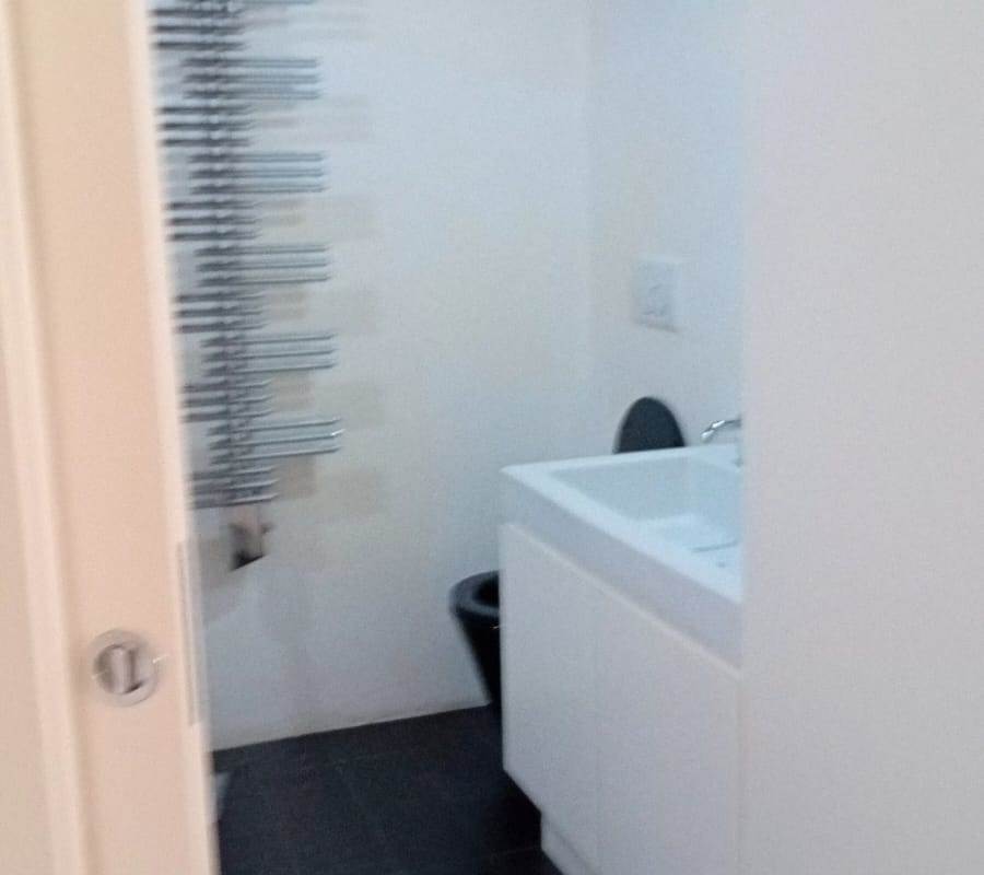 CARIMATE affitto TRILOCALE arredato con giardino