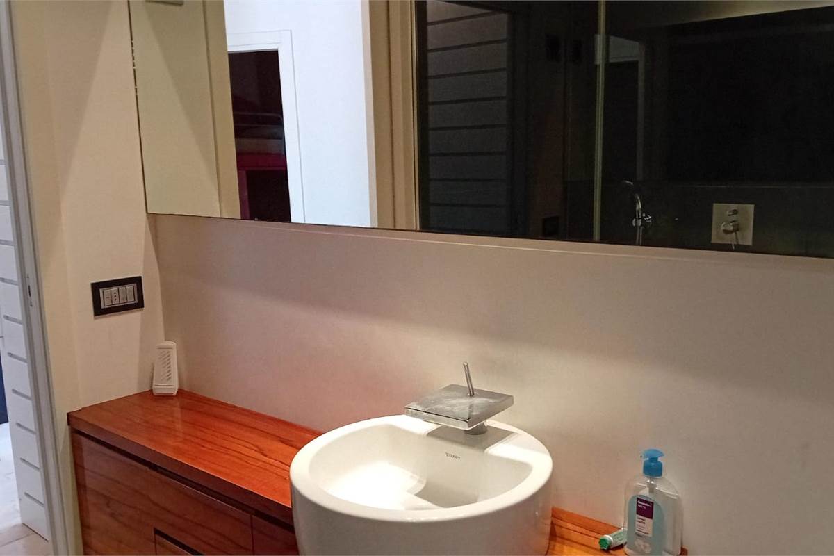 CARIMATE affitto TRILOCALE arredato con giardino