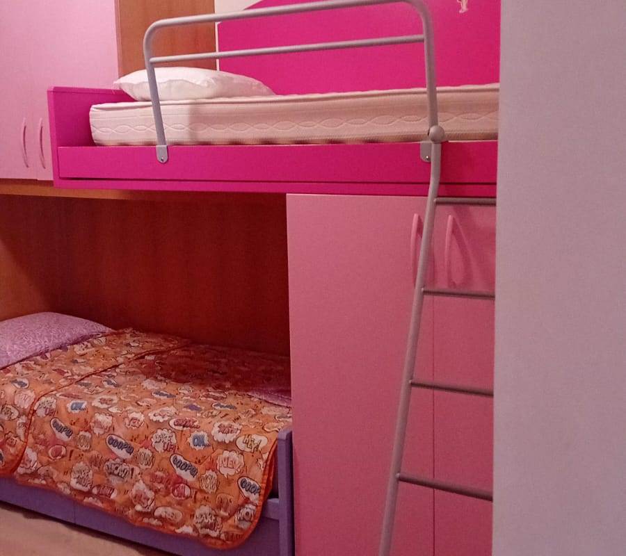 CARIMATE affitto TRILOCALE arredato con giardino